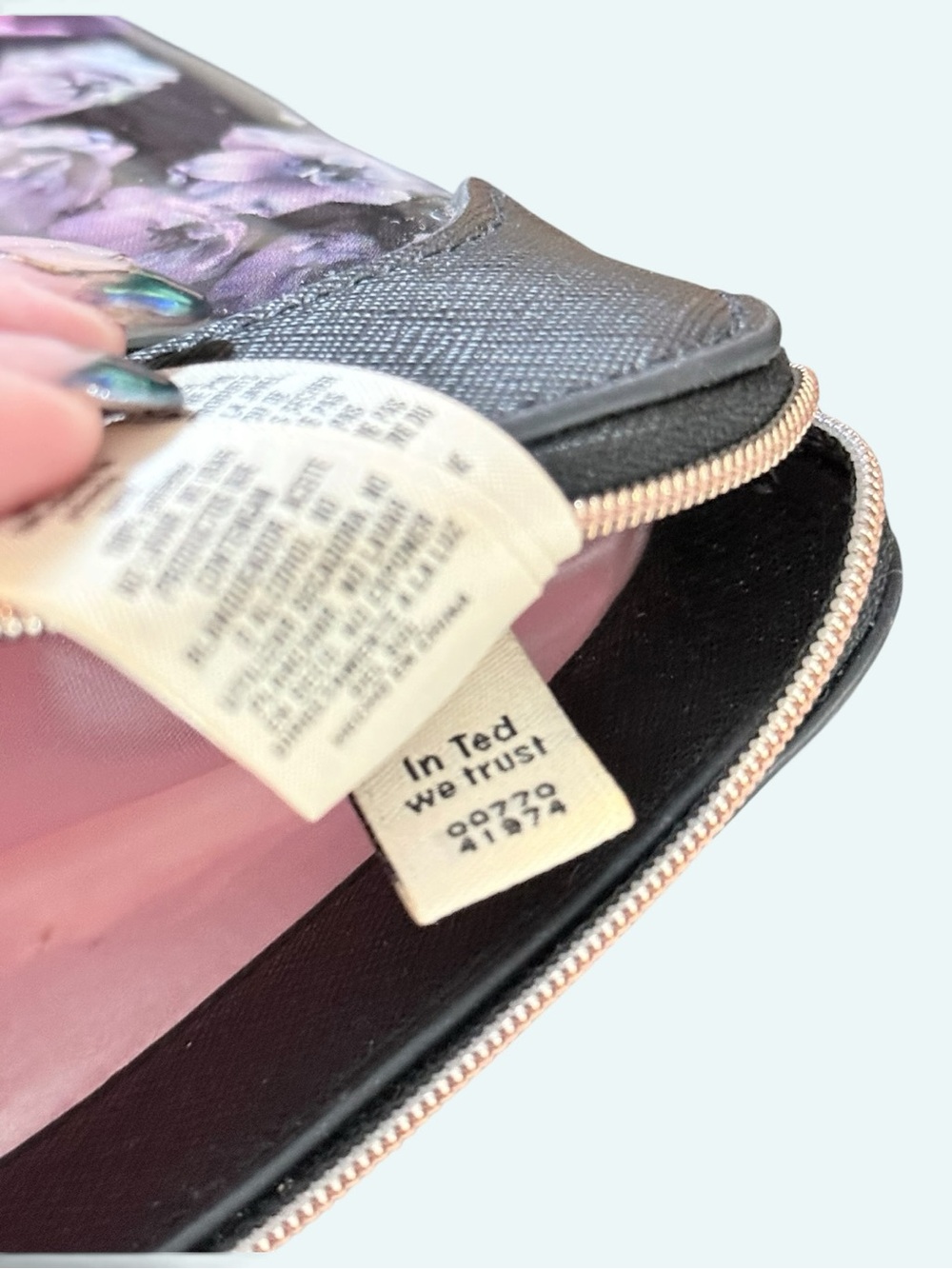 Ted Baker EUC Black Large Hudson Shadow Floral Cosmetic Pouch - Picture 9 of 9